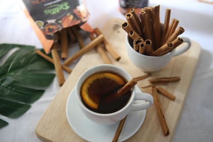 El té de canela puede ayudar a reducir los niveles de colesterol LDL, conocido como el “colesterol malo”, y los triglicéridos (imagen ilustrativa)