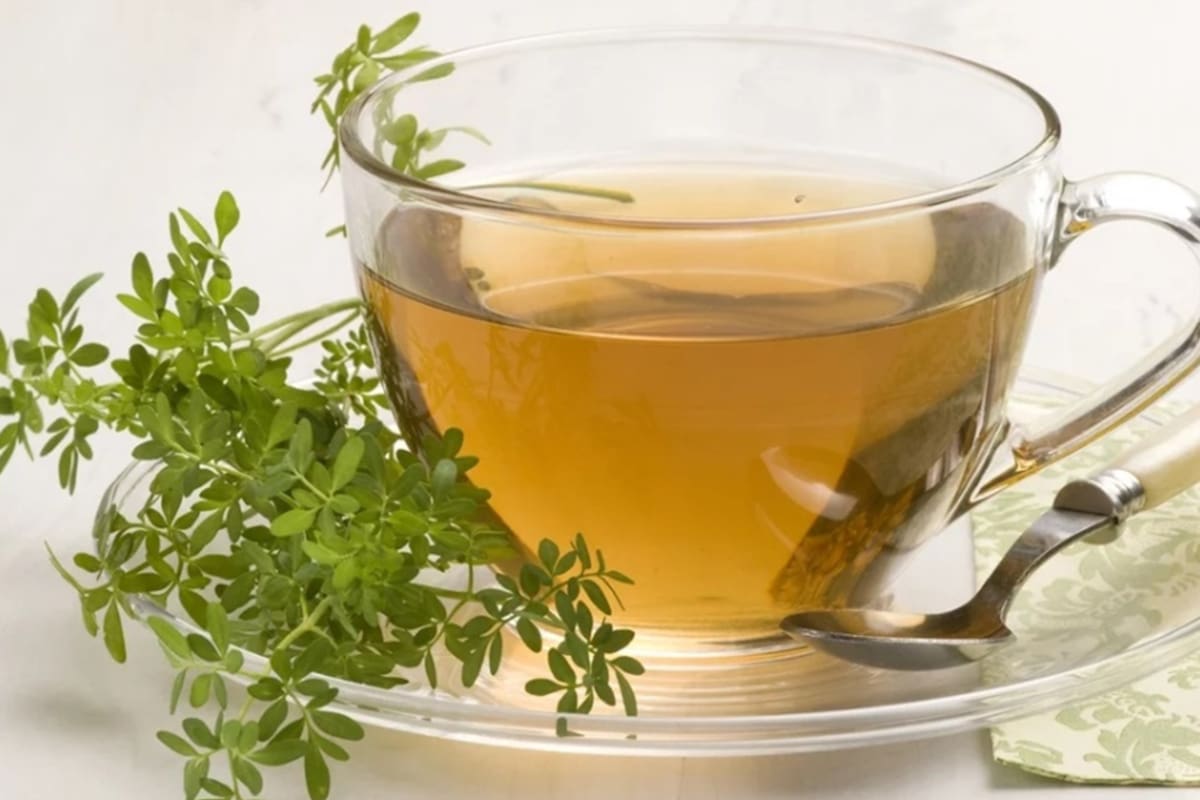 El té de ruda tiene muchos beneficios, pero no a todos les hace bien