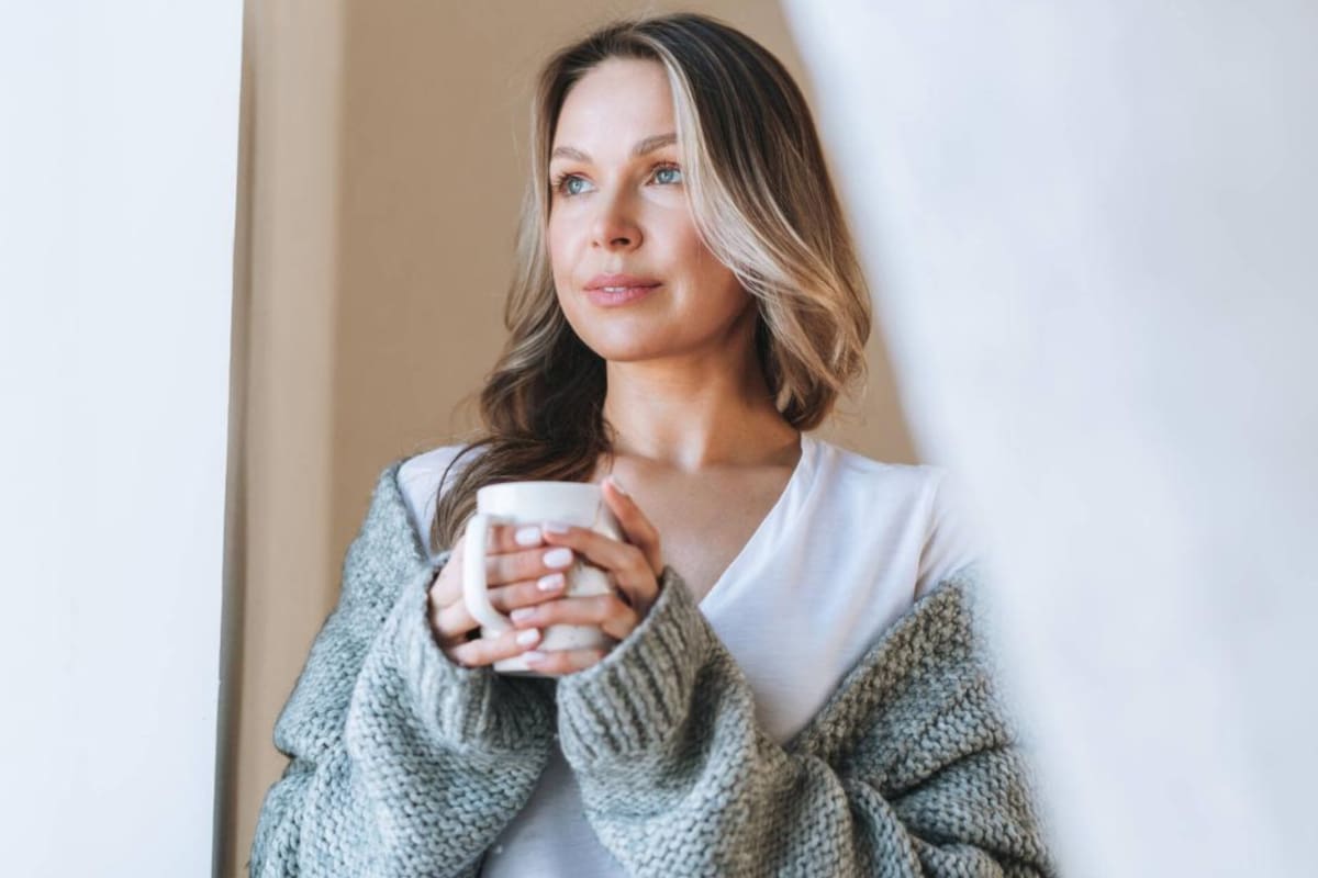 El té verde es un potente antioxidante capaz de inhibir el crecimiento de las células cancerosas y de ayudar a retrasar el envejecimiento
