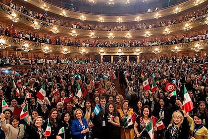 El Teatro Colón fue sede de la 14° conferencia internacional