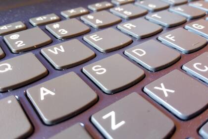 El teclado Qwerty convencional mantiene la distribución definida en el siglo XIX
