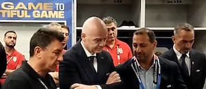 El encendido reclamo del DT de Irán a Infantino, que visitó el vestuario después del empate con Nueva Zelanda