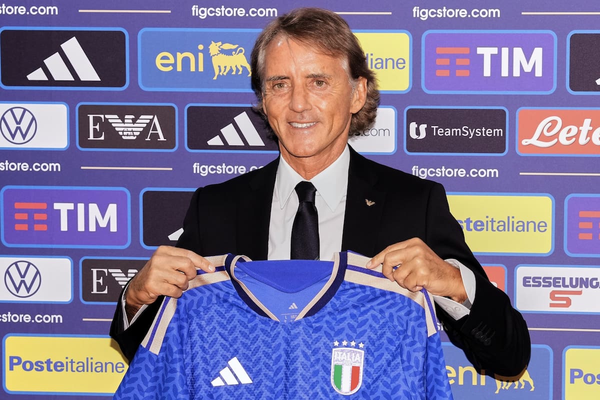 El técnico de Italia Roberto Mancini posa durante una rueda de prensa, el 29 de julio de 2026, en Ro