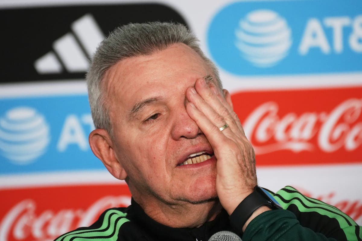 El técnico de México, Javier Aguirre, con un frente de problemas en la víspera de la concentración para el Mundial