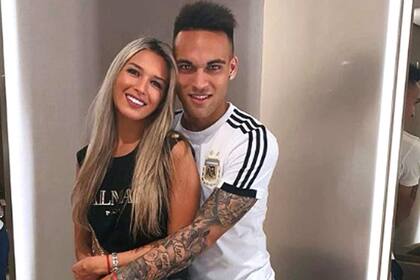 El técnico del Inter le marca las posiciones sexuales a Lautaro Martínez