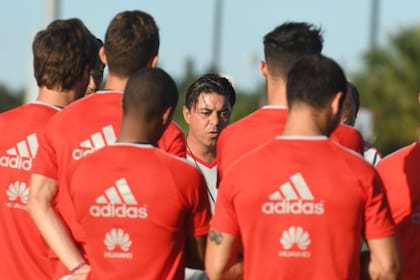 El técnico millonario tiene contrato hasta diciembre de 2021