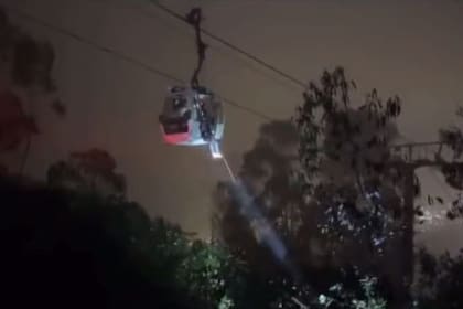 El teleférico se quedó trabado durante horas
