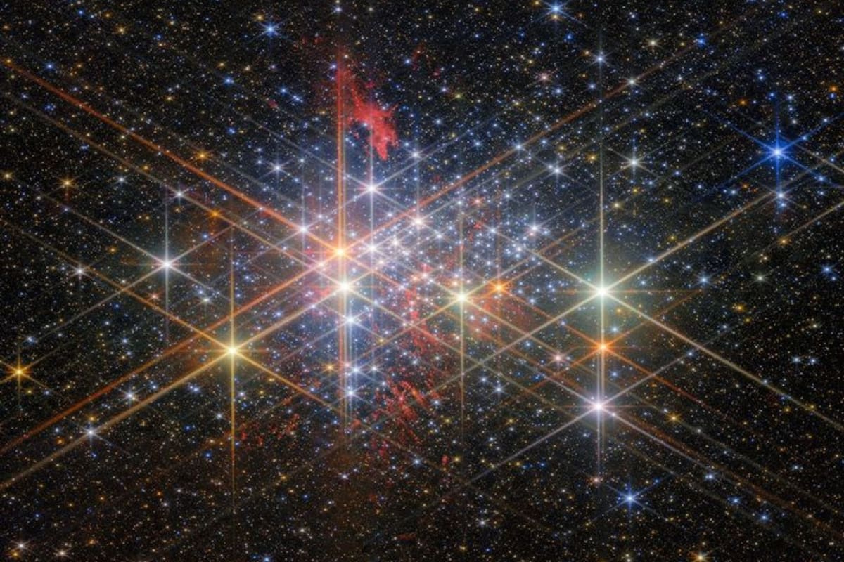 El Telescopio espacial James Webb capturó una imagen del aspecto de Westerlund 1