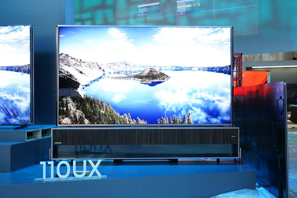 El televisor de 110 pulgadas que Hisense presentó en la CES 2024