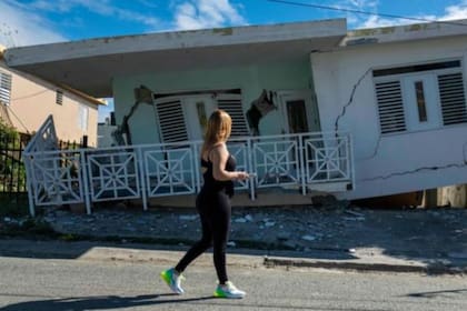 El temblor del lunes derrumbó casas en la región de Guánica, en el suroeste de la isla