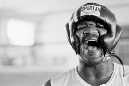 El temible George Foreman que se convirtió en entrañable campeón de los pesados muere a los 76 años