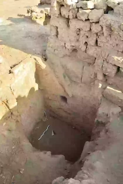 El templo fue excavado en una campaña franco-egipcia en la que intervino el Ministerio de Turismo y Antigüedades de Egipto
