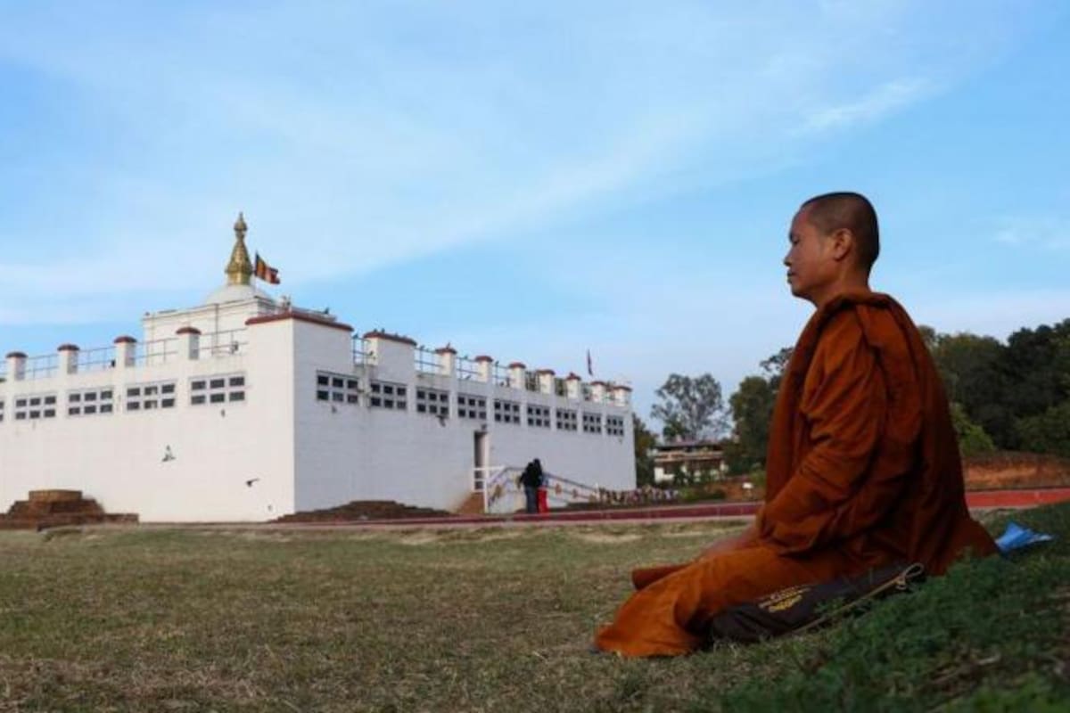 El templo Maya Devi. El nombre hace referencia a la madre de Buda