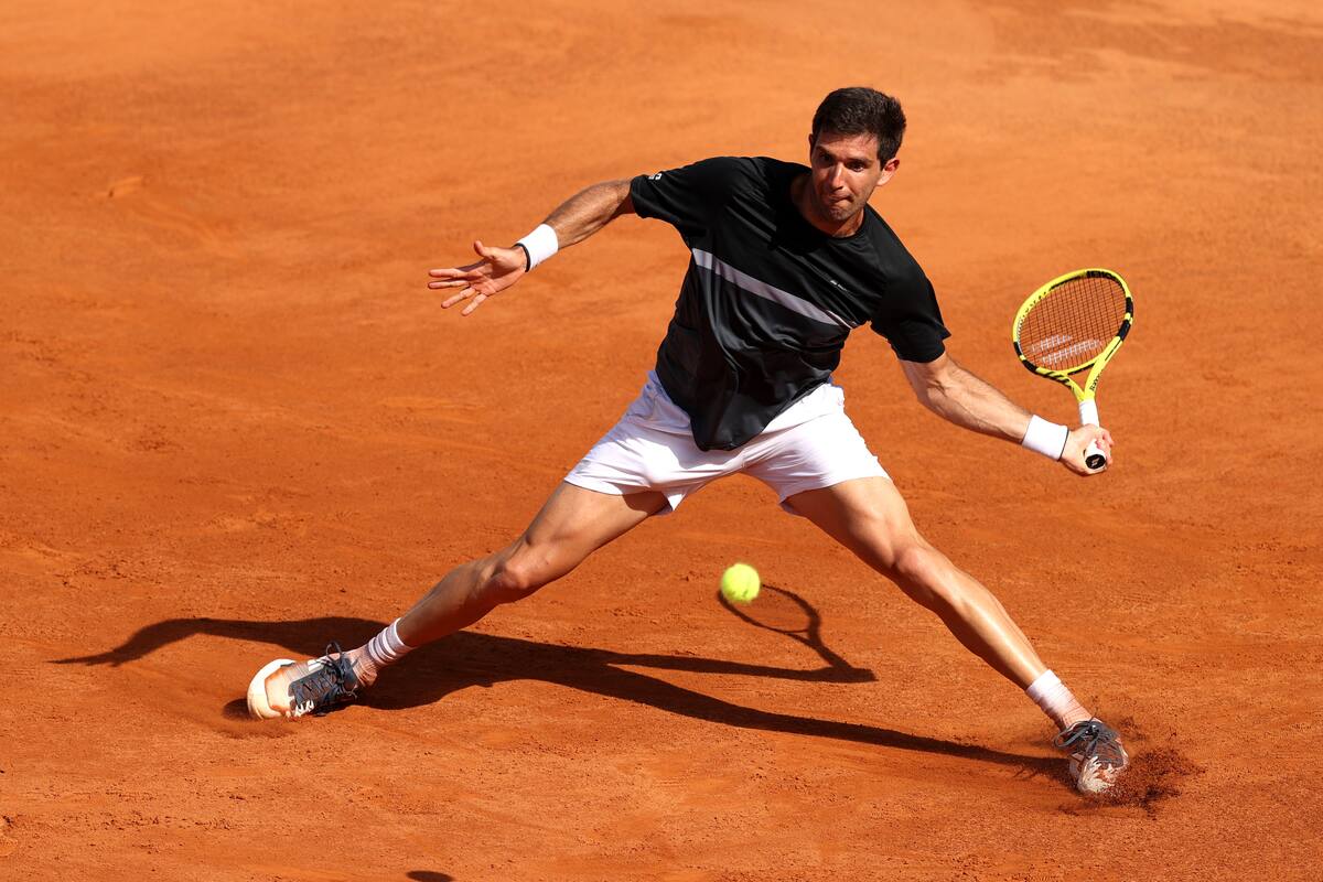 El tenista argentino Federico Delbonis superó al canadiense Félix Auger-Aliassime en Roma y jugará, por primera vez, los cuartos de final de un Masters 1000.