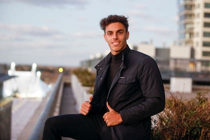 El tenista argentino Francisco Cerúndolo, 25° del mundo, durante su visita a la redacción de LA NACION