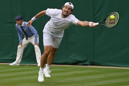 El tenista argentino Guido Pella regresó a Wimbledon, donde fue cuartofinalista en 2019, pero cayó en la primera ronda con Matteo Berrettini (Italia), séptimo cabeza de serie.