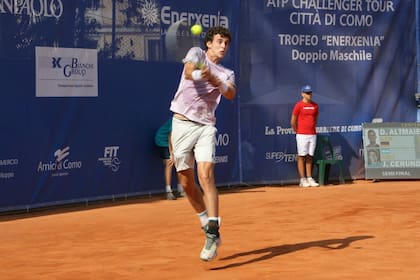 El tenista argentino Juan Manuel Cerúndolo conquistó el título en el Challenger de Como, Italia.