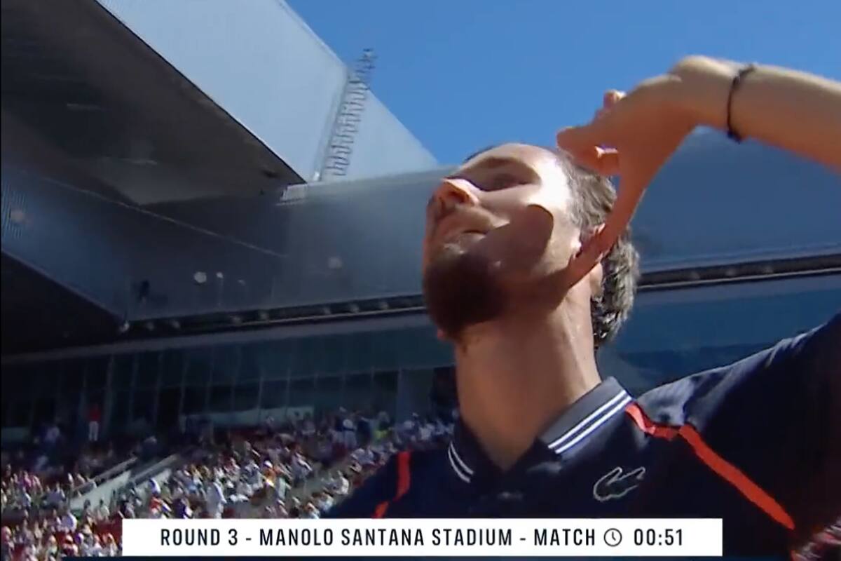 El tenista Daniil Medvedev, número 3 del mundo, desafiante con el público de Madrid que lo silbó