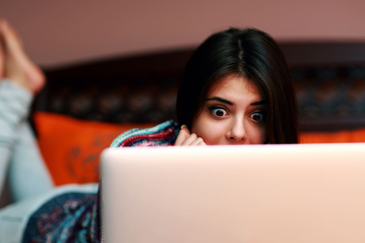 El término se refiere a romper una relación amorosa a través de Zoom o alguna otra plataforma similar.