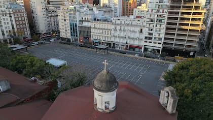 El terreno donde se construiría el templo es vecino del monasterio