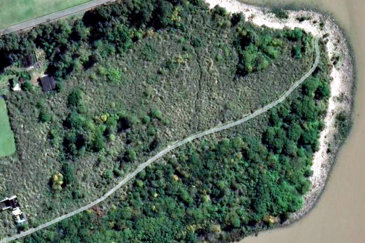 El terreno, que pertenece a la provincia de Buenos Aires, había sido puesto a la venta en 300.000 dólares