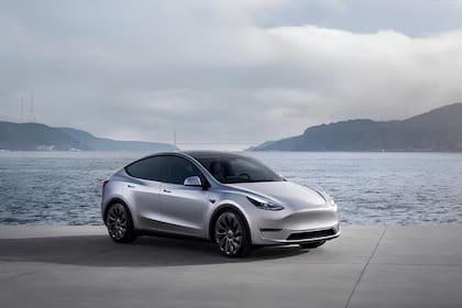 El Tesla Modelo Y es 100% electro y lideró las ventas de automóviles en 2023