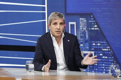 El Tesoro analiza opciones de mercado, préstamos bancarios y el uso de líneas de swap para cubrir los vencimientos