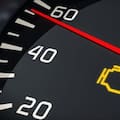 Qué es el testigo de check engine y por qué casi nadie lo atiende a tiempo