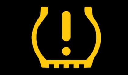 El testigo TPMS también puede encenderse cuando una llanta está desinflada