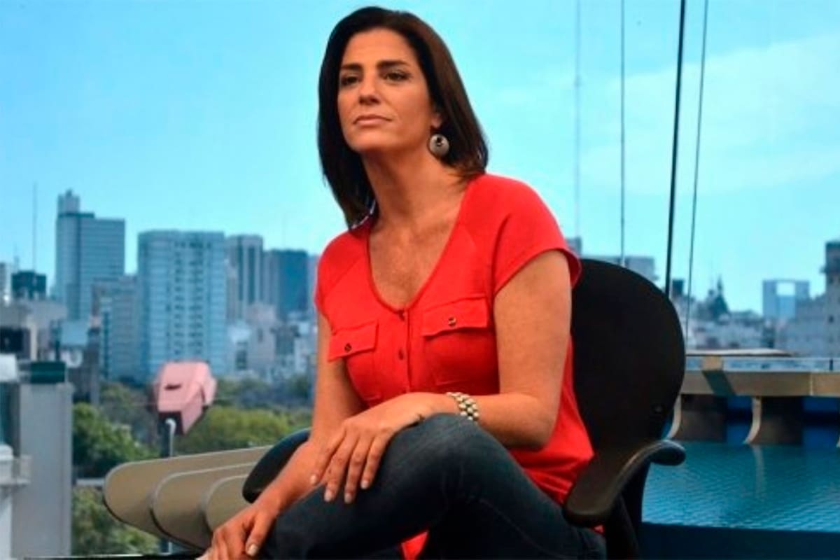 El texto asegura que se encontraba internada desde el lunes por un cuadro abdominal complejo