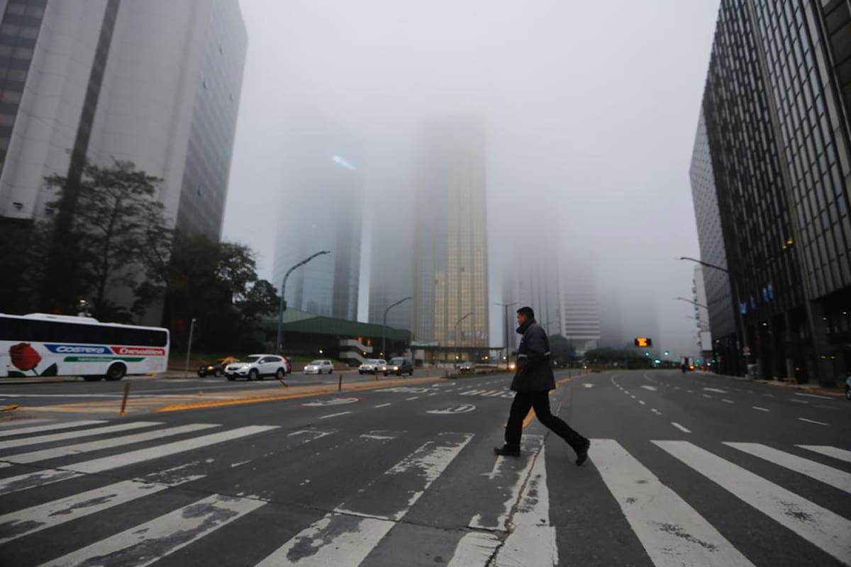 El tiempo; clima; niebla, neblina; nublado; gris; ciudad de Buenos Aires; Servicio Meteorológico Nacional