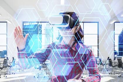 El tiempo inducido por la novedad alarga nuestra percepción del tiempo, mientras que la repetición mundana, como un aburrido trabajo operativo, nos atrapa en la ilusión de que el tiempo se está acortando.