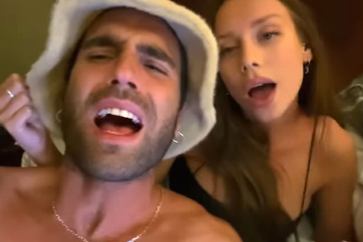 El tierno y gracioso mensaje de Nicolás Furtado para su novia, Ester Expósito, que dejó a la actriz sin palabras