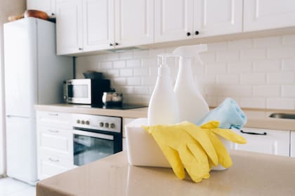 El tipo de cocina que se tiene en casa y los hábitos de ventilación influyen mucho en la calidad del aire de un hogar en Estados Unidos