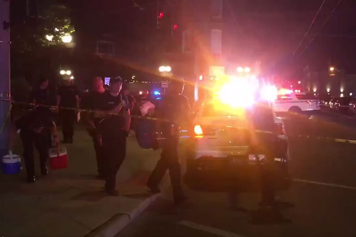El tiroteo en el distrito de Oregon (Ohio, noroeste de Estados Unidos) comenzó de en torno a la una de la madrugada