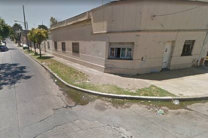 El tiroteo se registró en la esquina de Caseros y Belgrano, en Villa Ballester