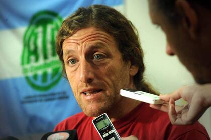 El titular de ATE (Asociación Trabajadores del Estado), Oscar De Isasi