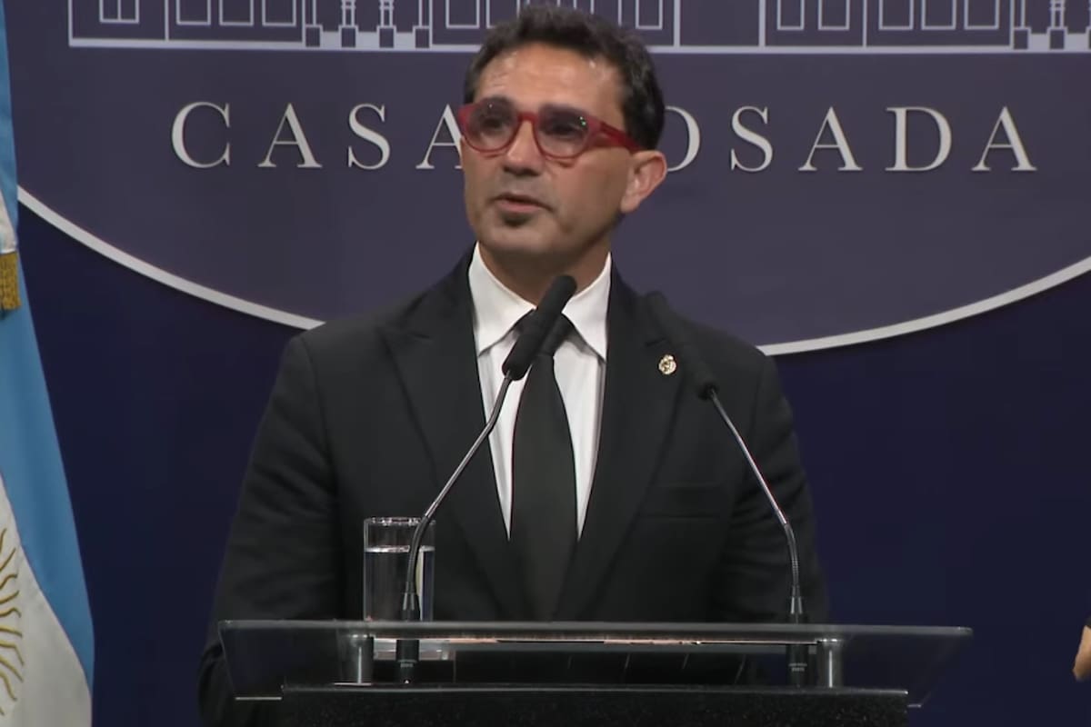 El titular de la Agencia de Transformación de Empresas Públicas, Diego Chaher.