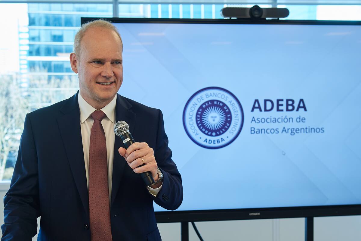 El titular de la Asociación de Bancos Argentinos, Javier Bolzico, rechazó las críticas de Milei contra el Banco Macro y sostuvo que "genera dudas sobre la libertad de comercio"