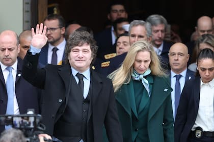 El titular del BCRA, Santiago Bausili, integró hoy la comitiva oficial que fue al Tedeum