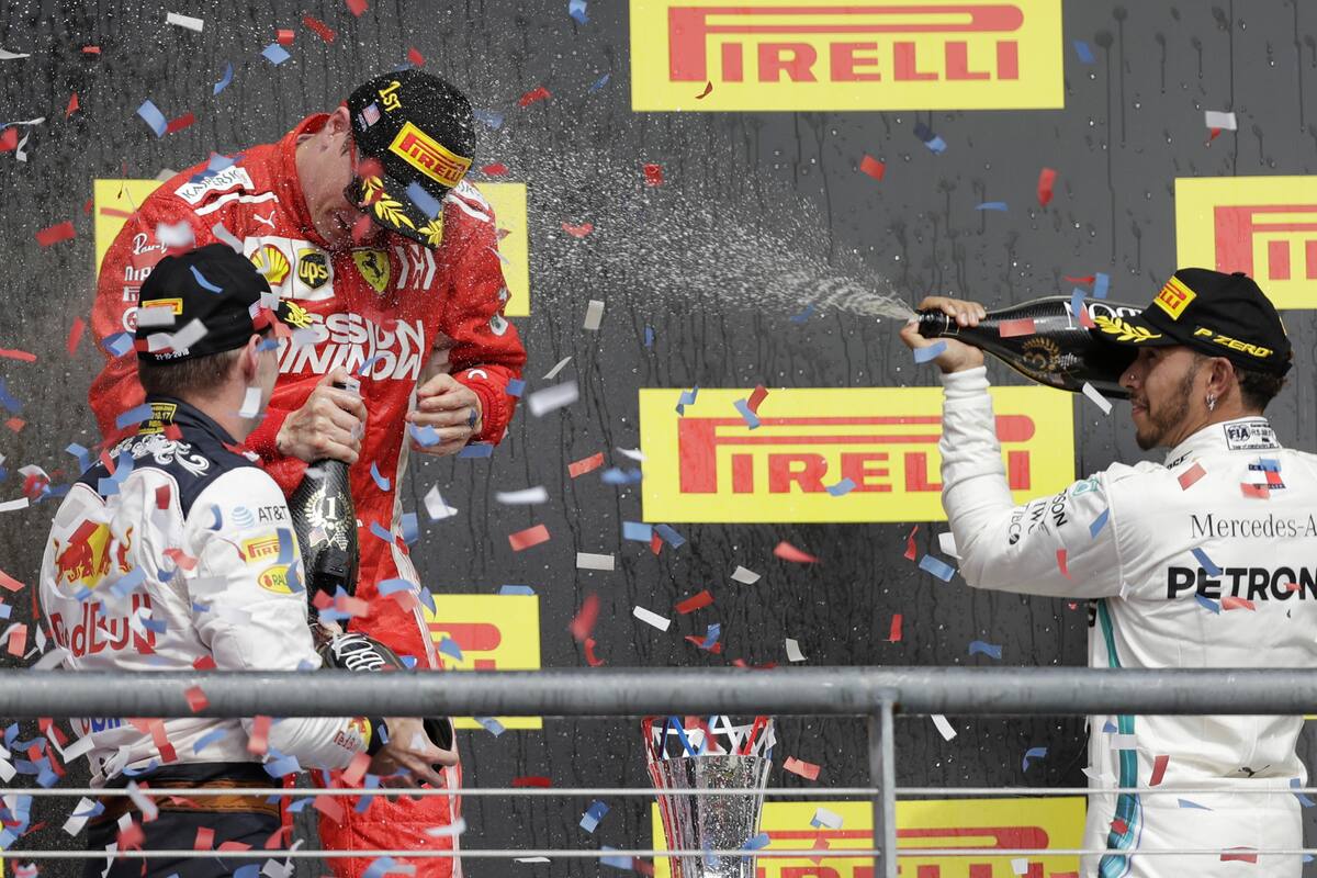 El título de Hamilton puede esperar: Raikkonen festejó en la Fórmula 1