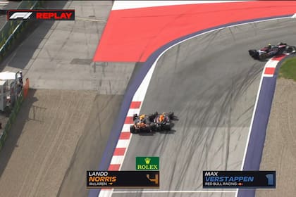 El toque entre Max Verstappen y Lando Norris en el último tramo del GP de Austria; George Russell sacó provecho y le dio el triunfo a Mercedes