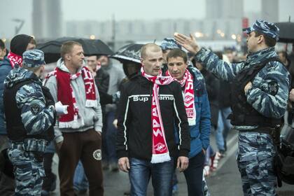 El torneo que comienza la próxima semana será bien diferente al de hace cuatro años, en Brasil. Las aglomeraciones públicas no están permitidas en la tierra de Vladimir Putin, algo que los más de 30.000 argentinos que ya tienen sus entradas deberían tener muy en cuenta