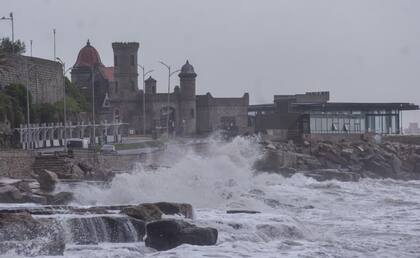 El Torreón, afectado por las olas