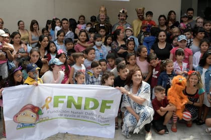 El total de lo recaudado durante la campaña "Ponete la camiseta" será destinado a la Fundación Natalí Dafne Flexer, a 1500 chicos por mes y a sus familias.