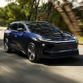 Así es el primer SUV de Toyota 100% eléctrico que hace poco llegó a la Argentina