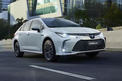 El Toyota Corolla LE 2025 cuesta $448.500 pesos mexicanos e incluye pantalla táctil de 20,3 cm, entrada sin llave y conectividad inalámbrica