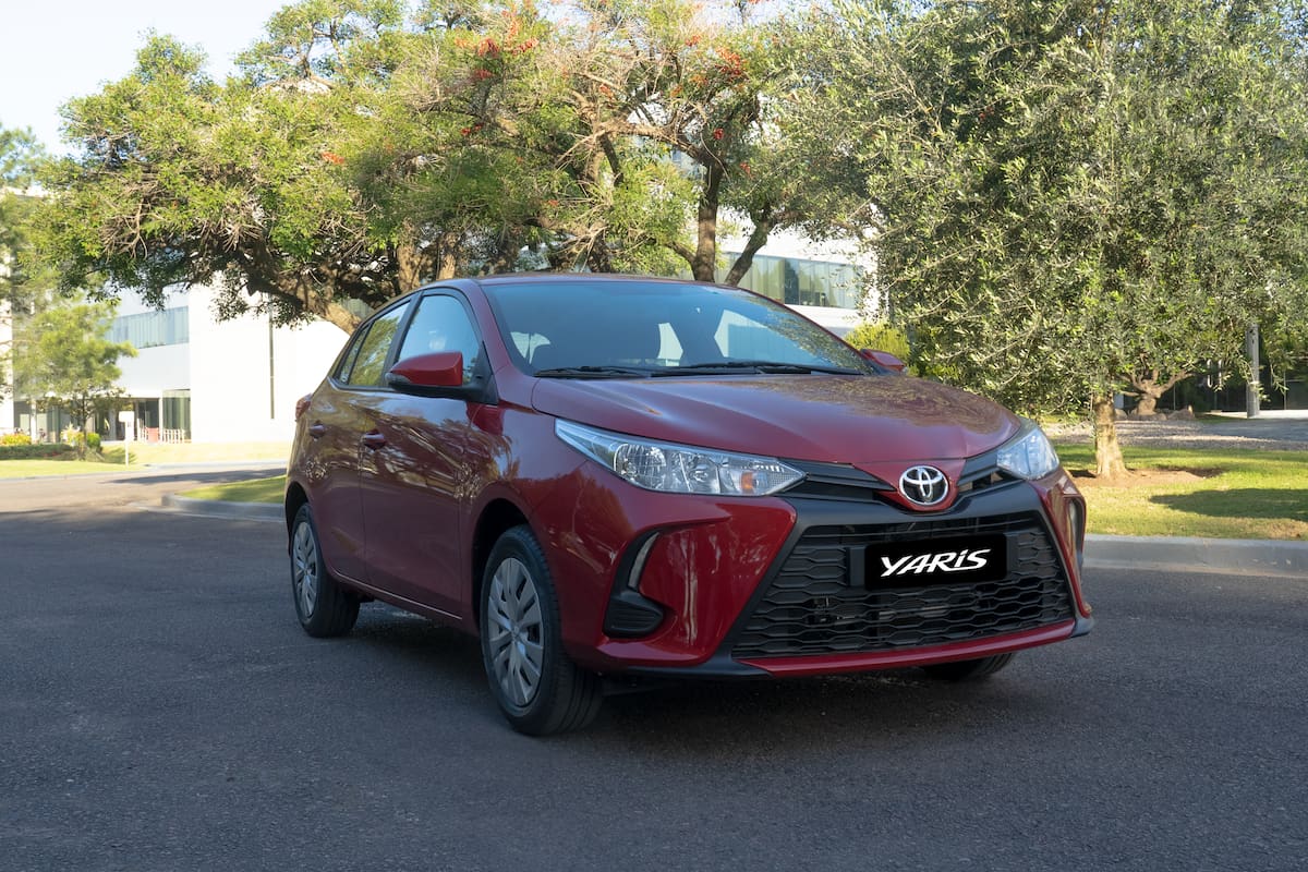 El Toyota Yaris sumó una nueva opción con caja automática