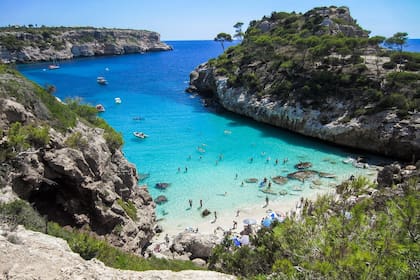 “El trabajo fuera de temporada era escaso, la isla solo vive en verano..."