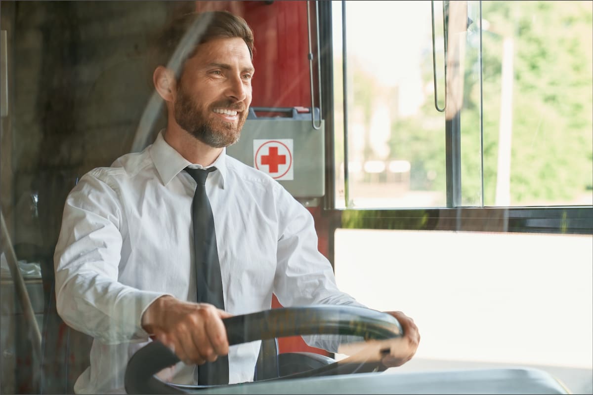 El trabajo para ser chofer de autobús en Miami-Dade incluye el requisito de contar con la licencia de conducir comercial